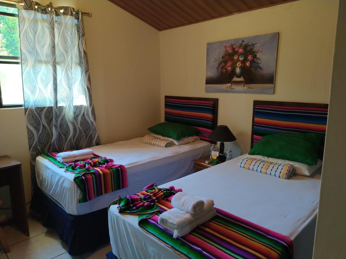 Hotel Antiguo Antiguo Cuscatlán Buitenkant foto